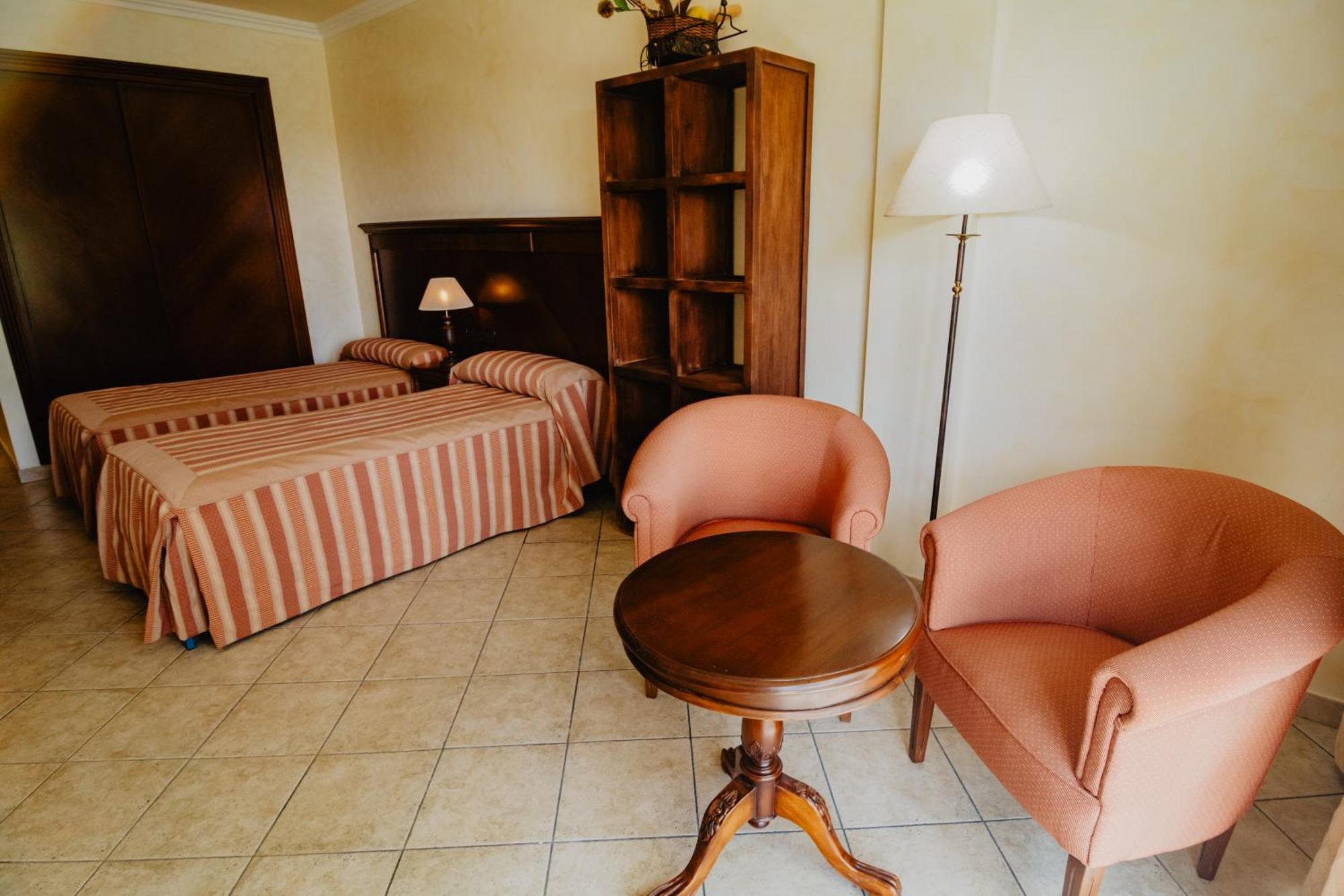 Hotel Hacienda Don Manuel Granja de Torrehermosa Buitenkant foto